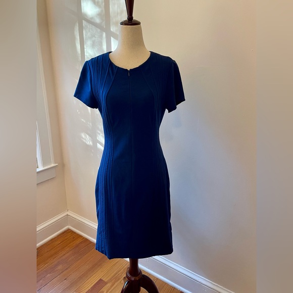 Diane von Furstenberg Navy Blue Ribbed Bodycon Pencil Dress Size 8 - Picture 1 of 11